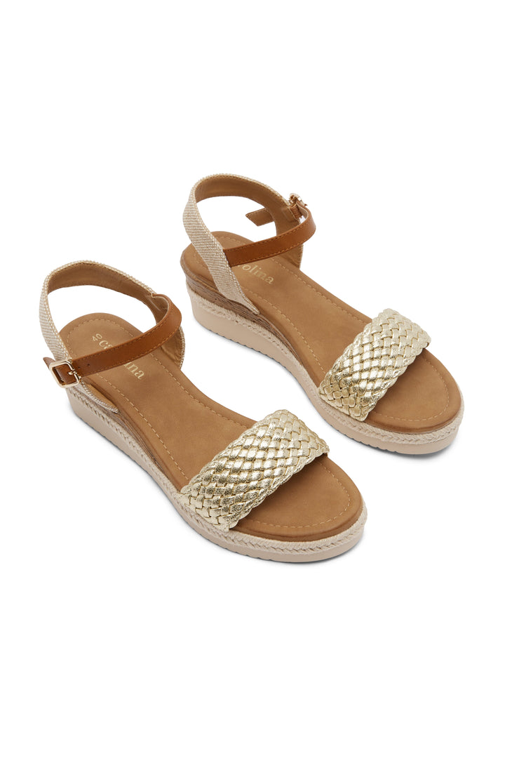 Nila Wedges Gold Shoes