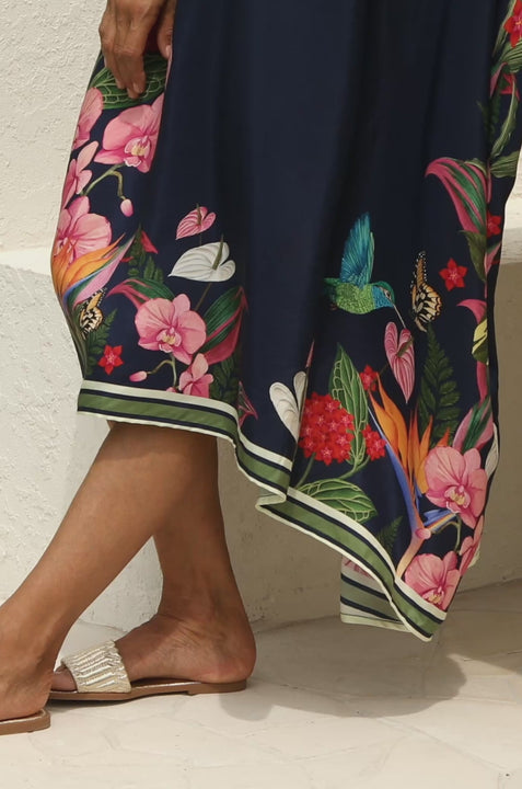 Navy BlueKaftan Motion