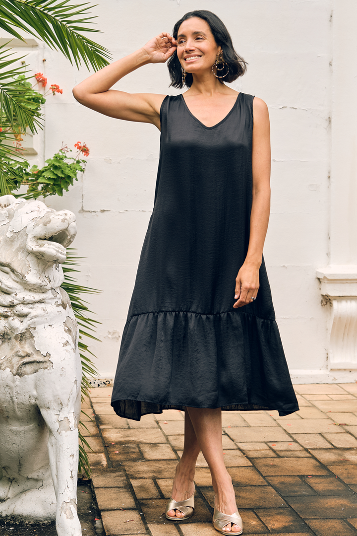 V-Neck Frill Hem Dress Black