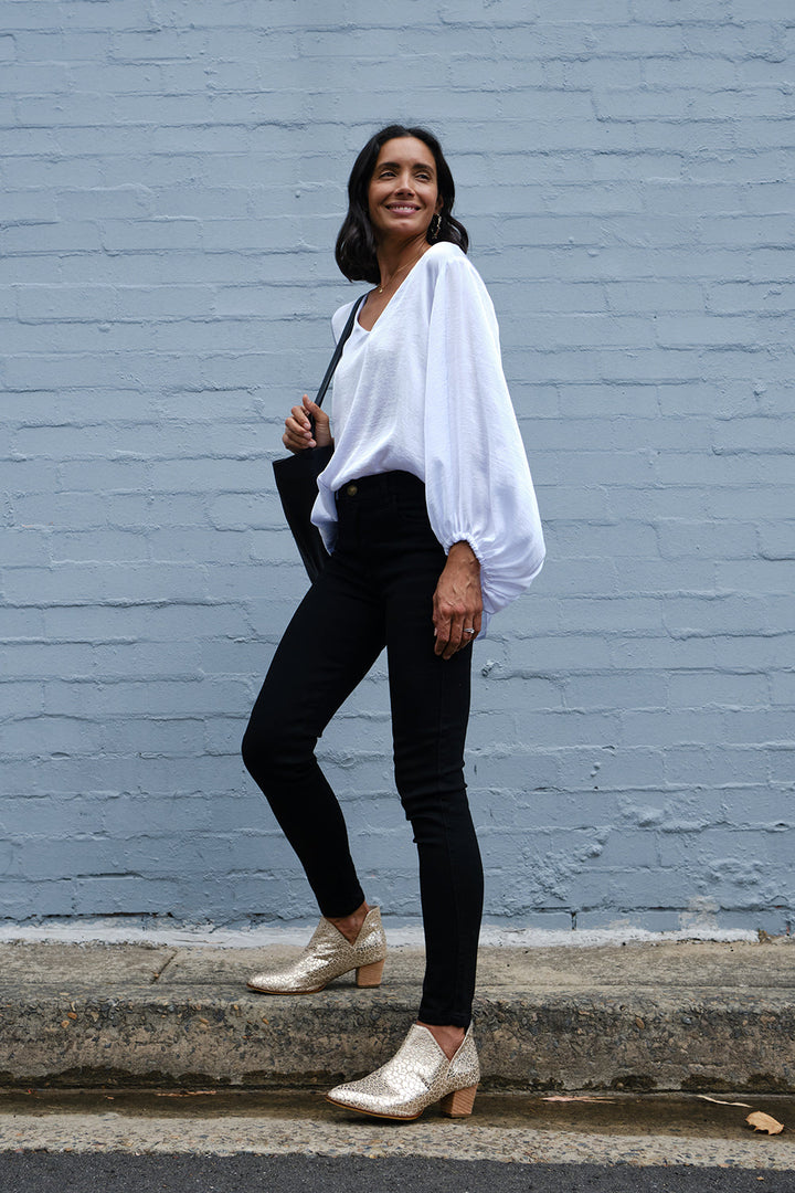 Sovana V-neck Long Sleeve Top White Tops